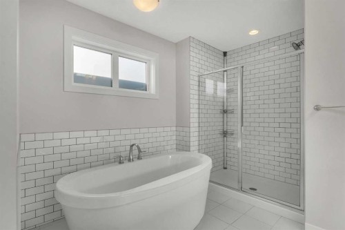 34 Sage Bluff Heights Nw, Calgary, AB - Indoor Photo Showing Bathroom