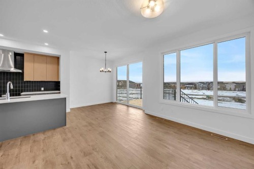 739 Langley Terrace Se, Airdrie, AB - Indoor Photo Showing Kitchen