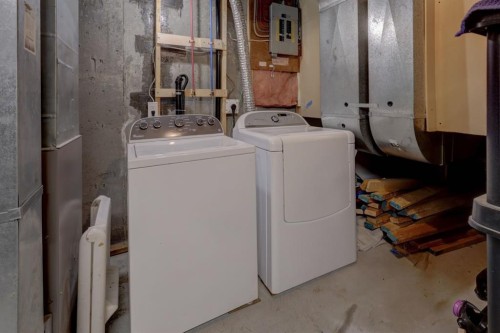 136 Templeby Place Ne, Calgary, AB - Indoor Photo Showing Bathroom