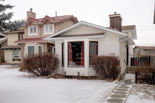 136 Templeby Place Ne, Calgary, AB - Outdoor