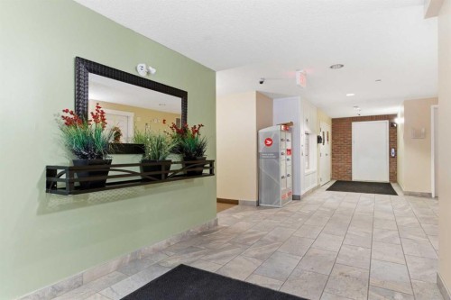 2406-279 Copperpond Common Se, Calgary, AB - Indoor Photo Showing Other Room