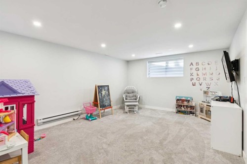 412 88 Avenue Se, Calgary, AB - Indoor