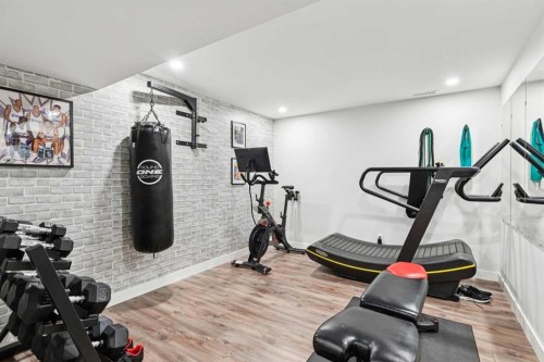 412 88 Avenue Se, Calgary, AB - Indoor Photo Showing Gym Room