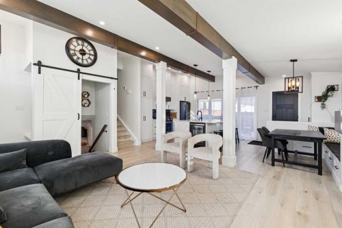 412 88 Avenue Se, Calgary, AB - Indoor Photo Showing Other Room