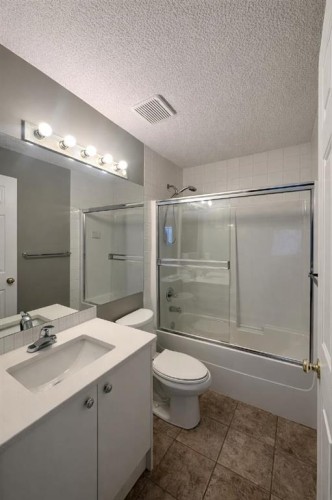 119 Country Hills Heights Nw, Calgary, AB - Indoor Photo Showing Bathroom