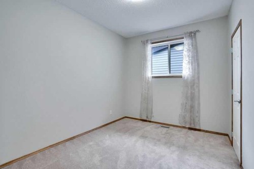 117 Walden Square Se, Calgary, AB - Indoor Photo Showing Other Room