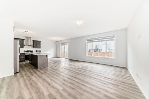 140 Carringham Road Nw, Calgary, AB 