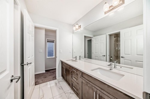 140 Carringham Road Nw, Calgary, AB 