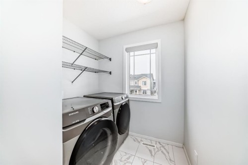 140 Carringham Road Nw, Calgary, AB 