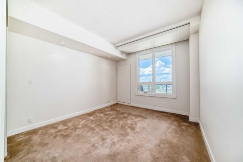 1313-8880 Horton Road Sw, Calgary, AB - Indoor Photo Showing Other Room