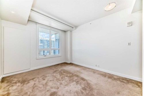 1313-8880 Horton Road Sw, Calgary, AB - Indoor Photo Showing Other Room