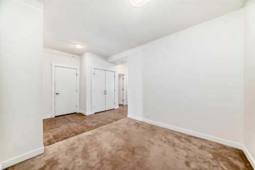1313-8880 Horton Road Sw, Calgary, AB - Indoor Photo Showing Other Room