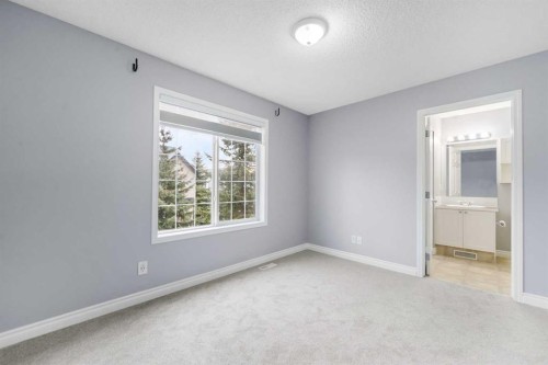 118 Copperfield Lane Se, Calgary, AB - Indoor Photo Showing Other Room