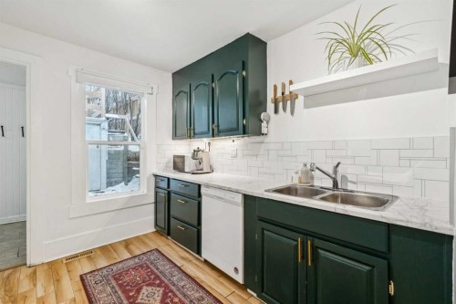 2514 16A Street Sw, Calgary, AB - Indoor Photo Showing Kitchen With Double Sink