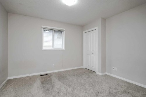 206 Pantego View Nw, Calgary, AB - Indoor Photo Showing Other Room