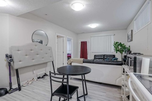 206 Pantego View Nw, Calgary, AB - Indoor