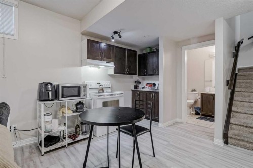 206 Pantego View Nw, Calgary, AB - Indoor Photo Showing Kitchen
