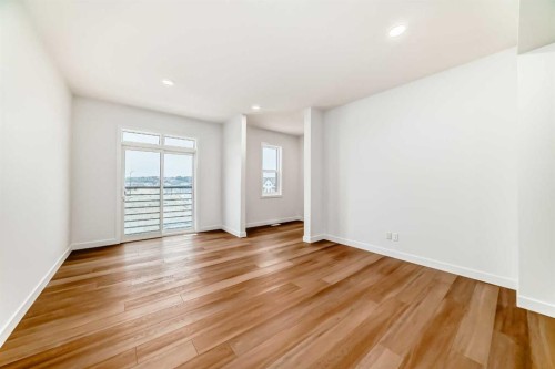 103-30 Rochester View Nw, Calgary, AB - Indoor Photo Showing Other Room