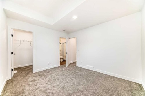103-30 Rochester View Nw, Calgary, AB - Indoor Photo Showing Other Room