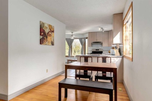 7103 Hunterwood Road Nw, Calgary, AB - Indoor Photo Showing Other Room