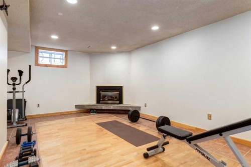 7103 Hunterwood Road Nw, Calgary, AB - Indoor