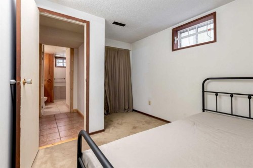 7103 Hunterwood Road Nw, Calgary, AB - Indoor