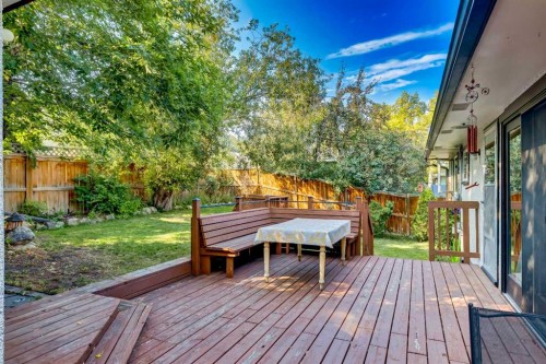 7103 Hunterwood Road Nw, Calgary, AB - Outdoor With Deck Patio Veranda