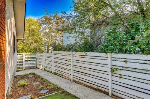 7103 Hunterwood Road Nw, Calgary, AB - Outdoor