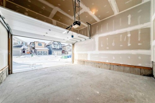 182 Walgrove Manor Se, Calgary, AB - Indoor Photo Showing Other Room