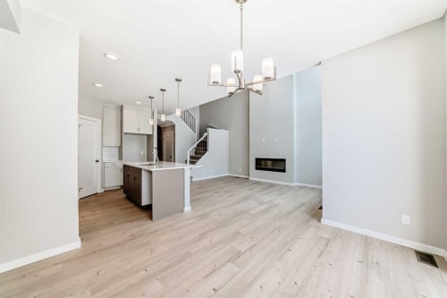 182 Walgrove Manor Se, Calgary, AB - Indoor Photo Showing Kitchen