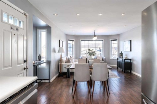 90 Elizabeth Way Se, Airdrie, AB - Indoor Photo Showing Dining Room
