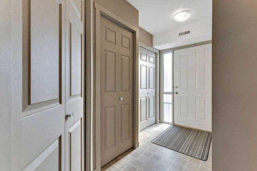 423-103 Strathaven Drive, Strathmore, AB - Indoor Photo Showing Other Room