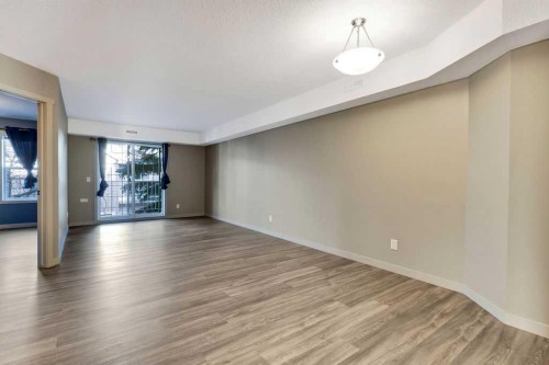 423-103 Strathaven Drive, Strathmore, AB - Indoor Photo Showing Other Room