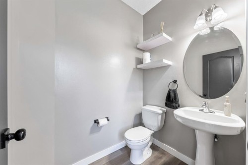 84 Cimarron Grove Close, Okotoks, AB - Indoor Photo Showing Bathroom