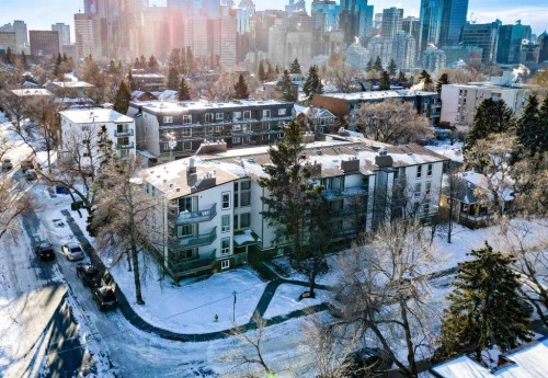 303-239 6 Avenue Ne, Calgary, AB - Outdoor With View