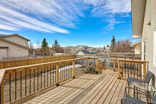 15 Hawkbury Close Nw, Calgary, AB - Outdoor With Deck Patio Veranda With Exterior
