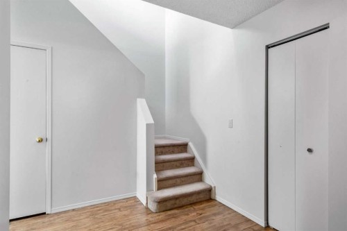 306-1720 13 Street Sw, Calgary, AB - Indoor Photo Showing Other Room