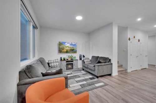 38 Seton Parade Se, Calgary, AB - Indoor Photo Showing Living Room