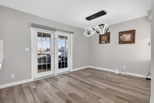 3304 56 Street Ne, Calgary, AB - Indoor