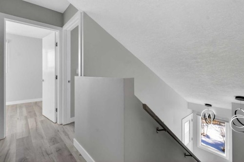 3304 56 Street Ne, Calgary, AB - Indoor Photo Showing Other Room