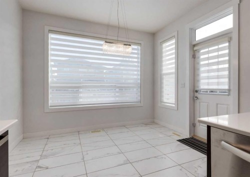 100 Cougar Ridge Close Sw, Calgary, AB - Indoor Photo Showing Other Room