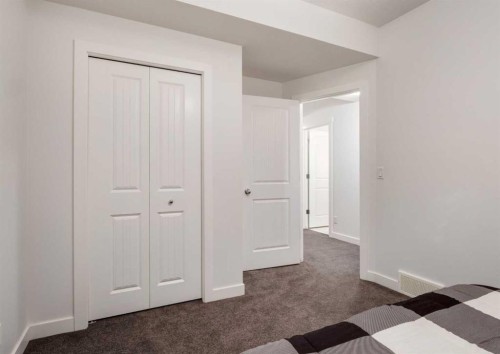 100 Cougar Ridge Close Sw, Calgary, AB - Indoor Photo Showing Other Room