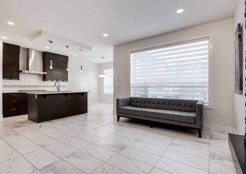 100 Cougar Ridge Close Sw, Calgary, AB - Indoor Photo Showing Other Room