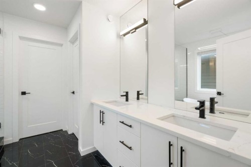 296 Spring Creek Circle Sw, Calgary, AB - Indoor Photo Showing Bathroom