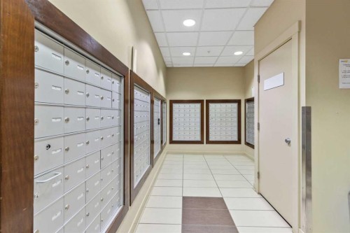 606-8880 Horton Road Sw, Calgary, AB - Indoor Photo Showing Other Room