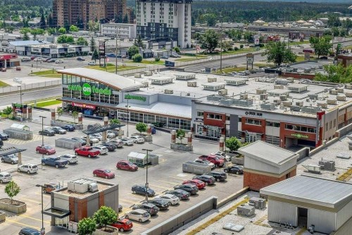 606-8880 Horton Road Sw, Calgary, AB - Outdoor