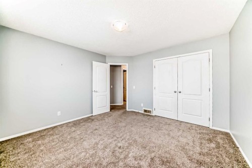 120 Springmere Grove, Chestermere, AB - Indoor Photo Showing Bathroom