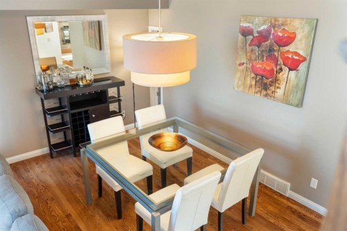 15 Mt Norquay Gate Se, Calgary, AB - Indoor Photo Showing Dining Room