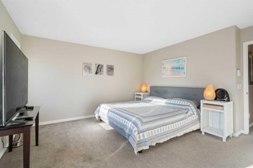 15 Mt Norquay Gate Se, Calgary, AB - Indoor Photo Showing Bedroom