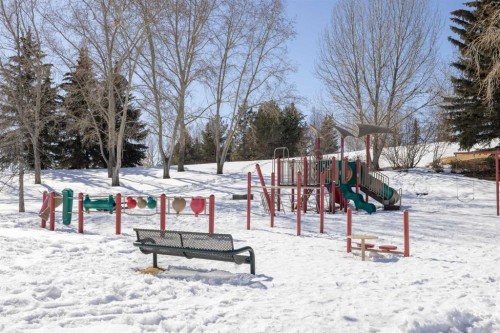 15 Mt Norquay Gate Se, Calgary, AB - Outdoor